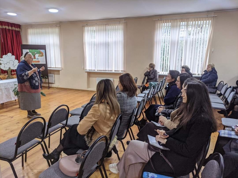 Преподаватели СКФУ проводят в сухумской школе №1 цикл лекций для учителей русского языка и литературы