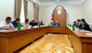Беслан Эшба принял участие в совещании Совета безопасности под председательством президента