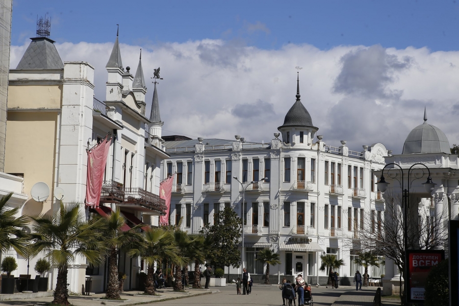 Сухум вошел в четверку городов, где российские туристы бронируют жилье на лето 2021 года