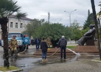 Памятник Дмитрию Гулиа приводят в порядок к 145-летию поэта