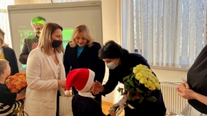 Сухумскую вспомогательную школу посетила супруга президента Абхазии Аэлита Ахиба