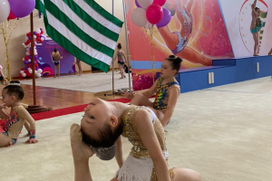 В Сухуме прошел первый открытый турнир по художественной гимнастике «Краски детства»